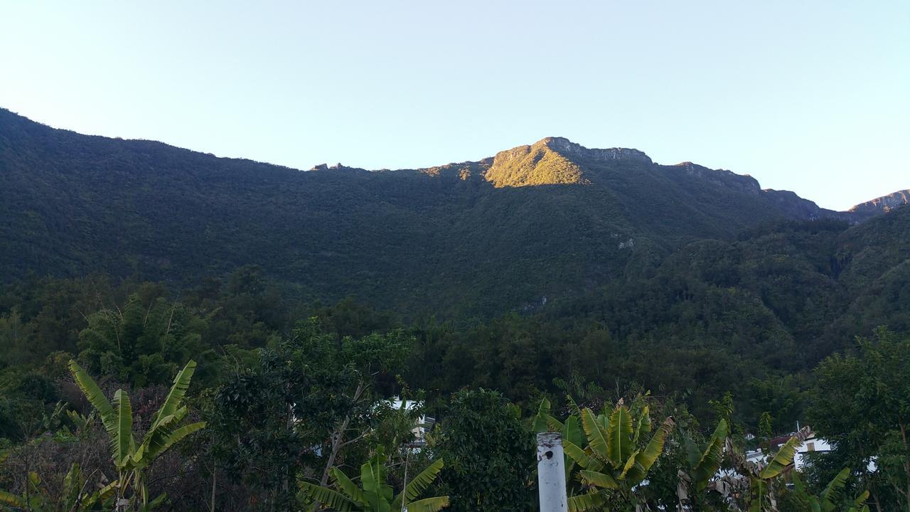 Gite Du Piton D Anchaing Hell-Bourg Bagian luar foto